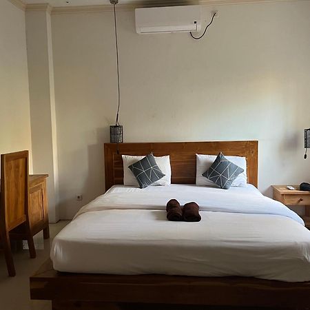 Oyo 1793 クタ サークル ホームステイ Kuta  エクステリア 写真